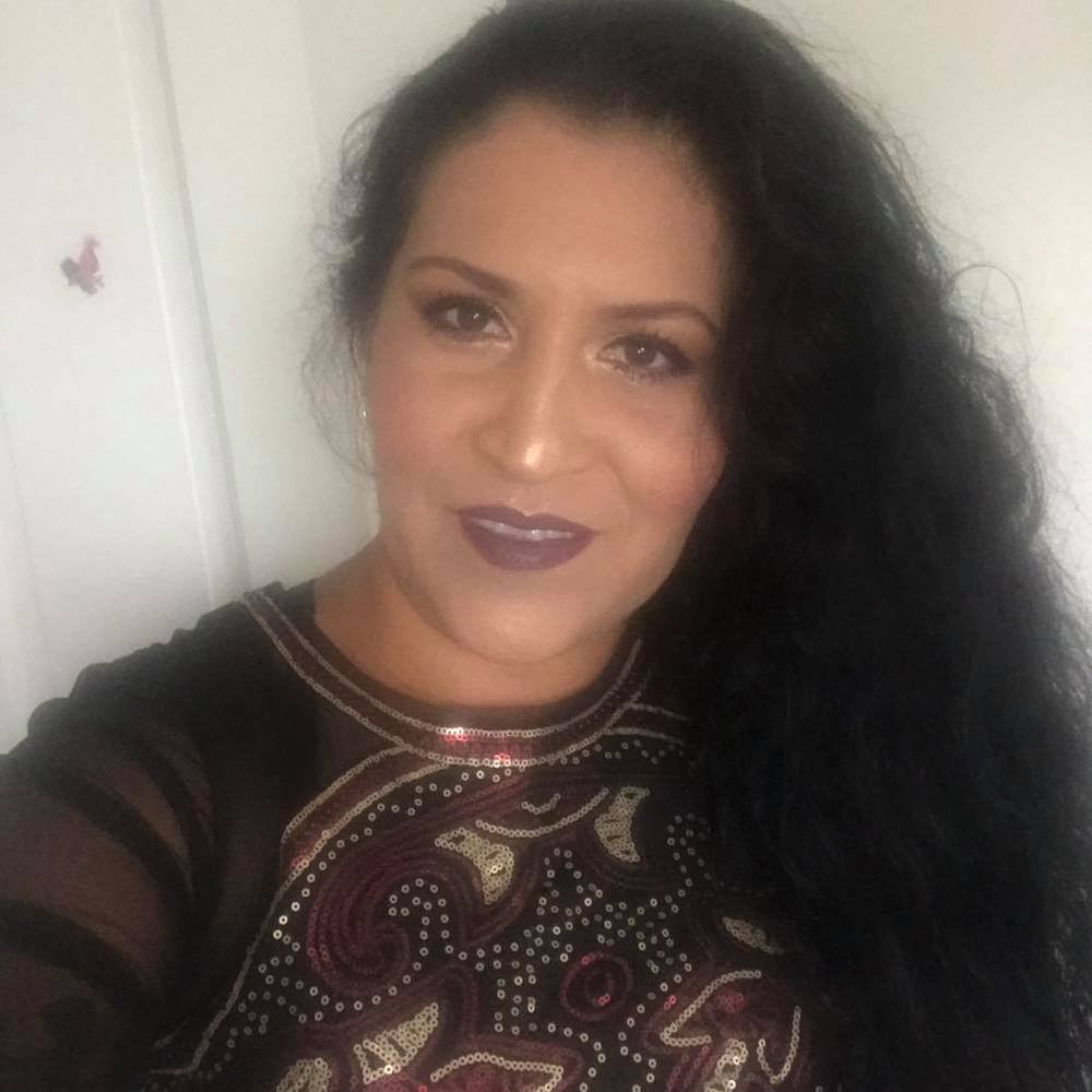 Meet your Posher, Claudia